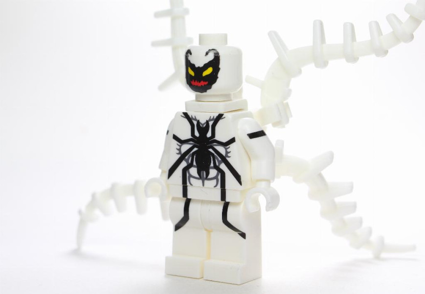 lego agent anti venom